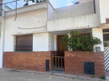 PH de 4 ambientes, La Plata · PH Al Frente en Venta – 3 Dorm. | Frente Al Parque San Martín