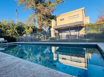 Casa · 179m² · 4 Ambientes · 2 Cocheras · Casa en Venta Barrio Las Orquideas Pilar
