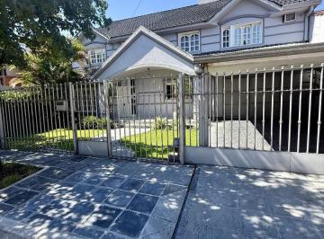 Casa · 654m² · 4 Dormitorios · 2 Cocheras · Casa en Beverly Hills
