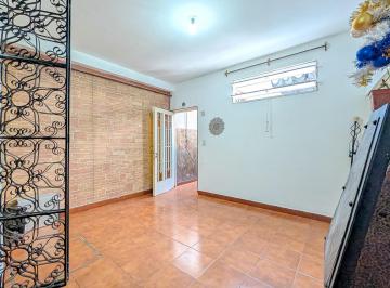 Casa · 116m² · 6 Ambientes · Casa Interna Única - Echesortu - Rosario