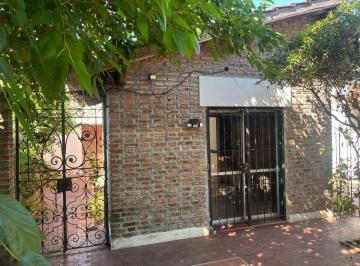 Casa de 4 ambientes, Morón · Casa con 3 Habitaciones en Venta, 364 m² en Haedo