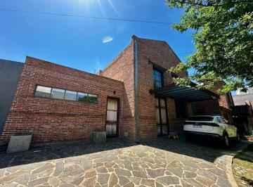 Casa · 300m² · 3 Dormitorios · 2 Cocheras · Chacra del Norte, Casa Depto
