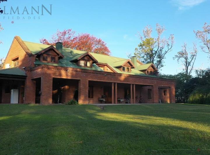 Casa · 482m² · 4 Dormitorios