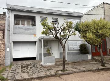 Casa · 173m² · 5 Ambientes · 1 Cochera · Casa en Gualeguaychu