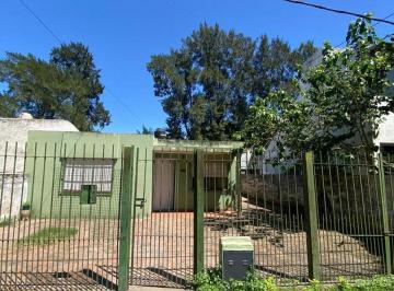 Casa de 3 ambientes, La Plata · Casa 2 Dorm. en Venta - Calle 469 Entre 10 y 11 Barrio Hipico