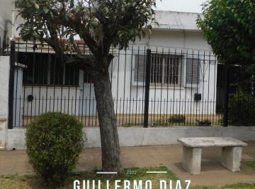 Casa · 290m² · 4 Ambientes · Casa en 2000 Sur