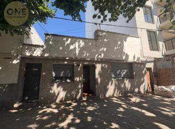 PH · 52m² · 3 Ambientes · PH Al Frente 2 Dorm. en Venta - Calle 41 Entre 16 y 17, La Plata