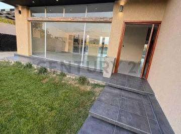 Casa · 155m² · 4 Ambientes · 2 Cocheras · Casa en Venta Barrio Nautilus