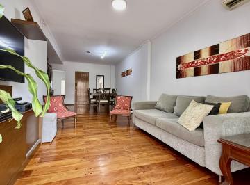 Departamento · 130m² · 4 Ambientes · 1 Cochera · Montevideo 1700 - Piso Exclusivo 3 Dorm. - Centro, Rosario