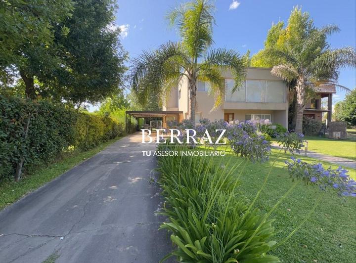 Casa · 200m² · 5 Ambientes · 1 Cochera