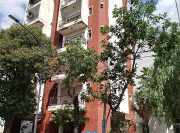 Departamento · 42m² · 2 Ambientes · Departamento en Venta 2 Ambientes con Balcón en Lanús Este