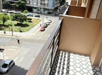 Departamento de 3 ambientes, Mar del Plata · Centro - Sgo del Estero 1501 - 3 Amb Reciclado a Nuevo, Amoblado y Equipado. Imperible. Seguridad Hs