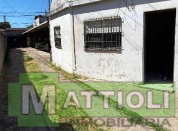 PH en Alquiler de 3 ambientes Bernal Oeste · P. H, en Alquiler