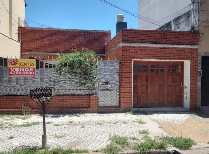 Casa · 150m² · 5 Ambientes · 1 Cochera