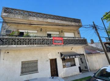 PH · 124m² · 4 Ambientes · Casa Tipo PH en Planta Alta con Terraza