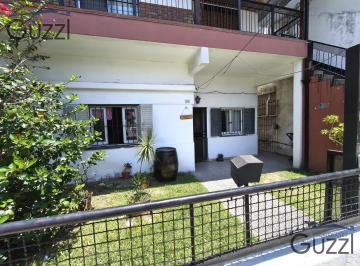 PH · 76m² · 3 Ambientes · Muy Buen PH a La Venta. Al Frente en Planta Baja. 3 Ambientes con Patio en Villa Ballester.