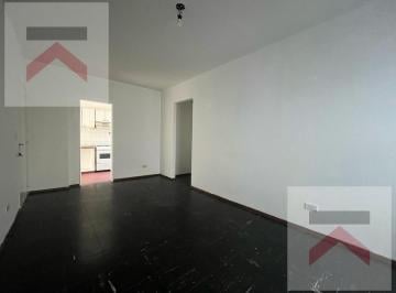 Departamento · 39m² · 2 Ambientes · Oportunidad Departamento 2 Ambientes Luminoso Bien Ubicado Parque España Zona Hospitales Barracas