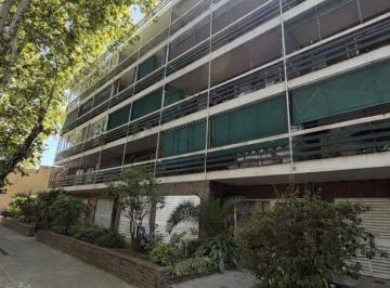 Departamento de 4 ambientes, Villa Devoto · Ultimo Piso con Vista Unica, Balcon Ideal con Pergola y Parilla a 50 m de Plaza!