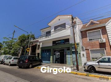 Casa de 6 ambientes, San Isidro · Venta de Casa a Remodelar en Martinez