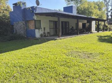 Quinta vacacional · 190m² · 1 Ambiente · 1 Cochera · Quinta en Villa California