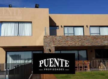 Casa · 280m² · 5 Ambientes · 2 Cocheras · El Principado - Canning - Ezeiza - Fondo a La Laguna