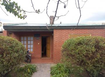 Casa · 150m² · 4 Ambientes · 2 Cocheras · Casa en Venta - 2 Dorm. 1 Baño - Cocheras - 504 m² - Ayacucho