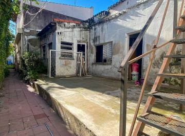 PH en Venta de 3 ambientes Florida · PH en Venta de 3 Ambientes a Refaccionar, Jardín, en Florida, Vicente Lopez.