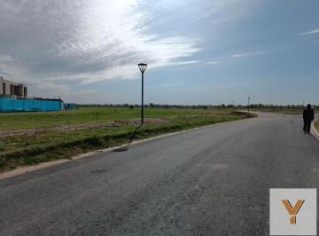 Terreno · 1079m² · Terreno en Venta - 1.079 m² - Terralagos, Canning