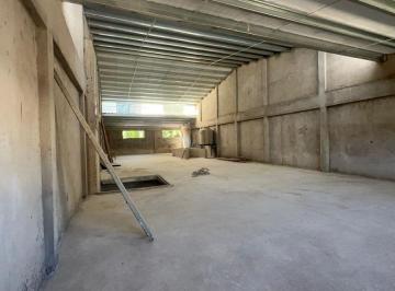 Depósito de 6 ambientes, Floresta · Local Comercial con Deposito a Estrenar de 430 m² Todo de Loza - Mixtura 4 - Gaona 4760