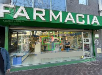 Local comercial · 60m² · 1 Cochera · Local con Cochera en Av Perón - San Fernando