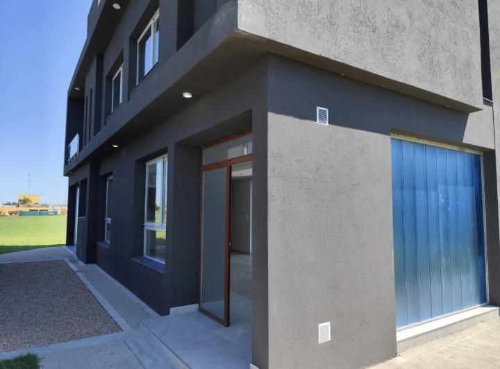 Casa · 160m² · 4 Ambientes · 1 Cochera