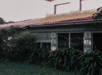 Casa · 300m² · 4 Ambientes · Casa en Venta - 3 Dorm. 2 Baños - Chapadmalal