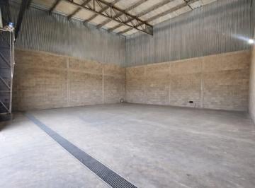 Bodega-Galpón · 154m² · Deposito en Venta y Alquiler en Tucuman