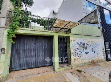 Terreno · 214m² · 4 Ambientes · Lote Propio de 8.66x34.53 m en Mason Al 4400 - a Construir 800 m² Netos Vendibles