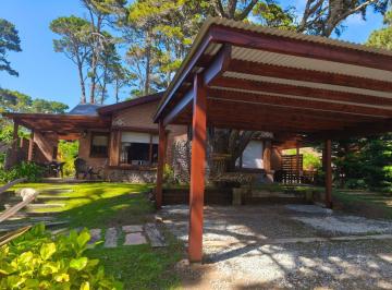 Casa · 75m² · 3 Ambientes · 2 Cocheras · Dos Casas - Excelente Estado