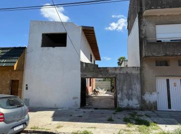 Terreno , La Matanza · Terreno / Lote en Venta de 303 m² Ubicado en Ciudad Madero