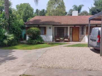 Casa de 4 ambientes, Ituzaingó · Chalet 4 Ambientes, en Venta, Haras Miryam, Villa Udaondo.