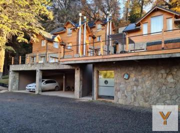 Edificio · 336m² · 20 Ambientes · Complejo de Cabañas en Venta - 15 Dorm. 8 Baños - Cocheras - 925 m² - San Martín de Los Andes