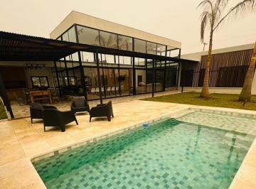 Casa · 313m² · 6 Ambientes · 2 Cocheras · Casa en Venta - 5 Dorm. 5 Baños - 1000 m² - San Cosme, Corrientes