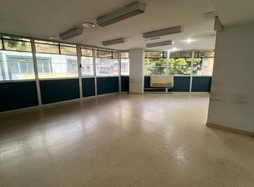 Oficina comercial · 320m² · 6 Ambientes · Oficina Amplia en Venta - Balvanera