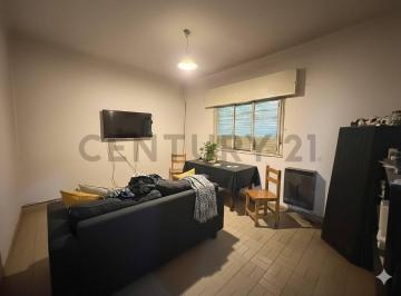 Departamento · 67m² · 4 Ambientes · Departamento en Venta en La Plata de Tres Dorm.