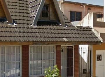 Casa de 2 ambientes, La Matanza · Venta Duplex 2 Amb 1/2 con Dos Baños y Patio en Ramos Mejia