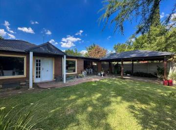Casa · 170m² · 4 Ambientes · 2 Cocheras · Casa en Venta 2 Dorm. con Pileta en Roldán Loteo Santa Teresa