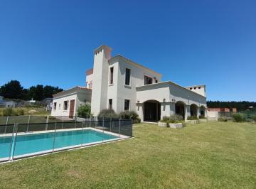 Casa · 373m² · 7 Ambientes · 2 Cocheras · Casa en Venta en Costa Esmeralda, Senderos 4
