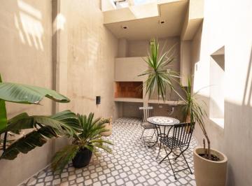 Casa · 136m² · 4 Ambientes · 1 Cochera · Venta - Casa Al Frente 2 Dorm. con Cochera - Pichincha