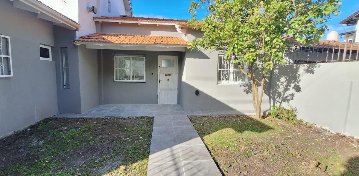 Casa 3 amb, 140m² con cochera y quincho — Parque Luro