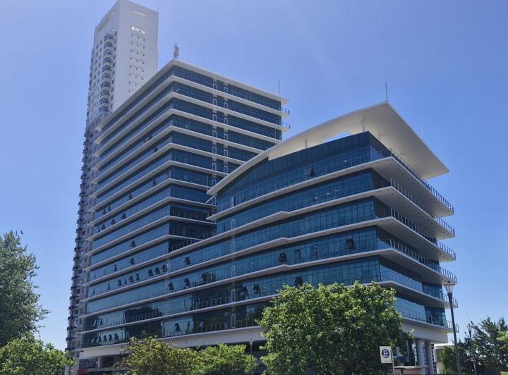 Oficina comercial · 200m² · 4 Cocheras