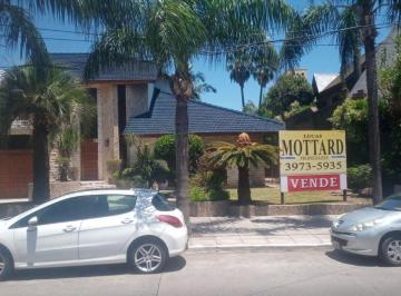 Casa de 6 ambientes, La Matanza · Casa en Venta 6 Ambientes con Cochera Pasante - San Justo Centro