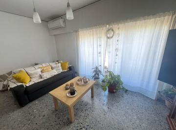 Casa · 106m² · 5 Ambientes · 1 Cochera · Casa en La Plata