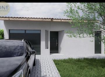 Casa · 152m² · 5 Ambientes · 1 Cochera · Casa en Venta con Parque, Cochera y Departamento Independiente – Calle 57 E/ 134 y 135, San Carlos